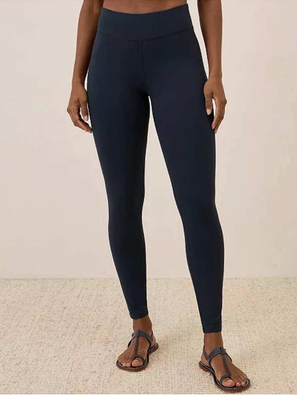 Pact On-the-Go Organic Cotton Navy Leggings - size large